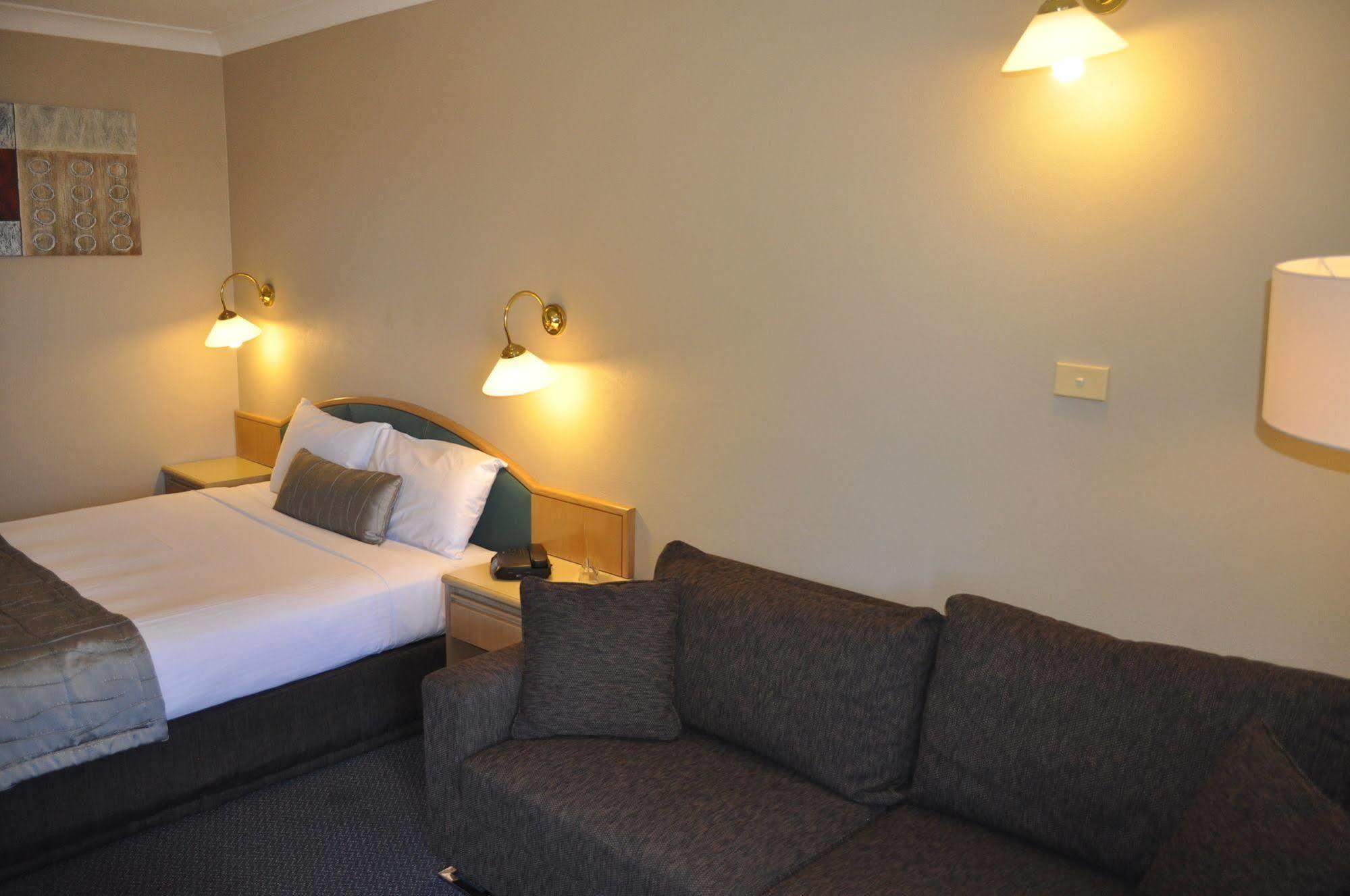 In Town Motor Inn Taree Buitenkant foto